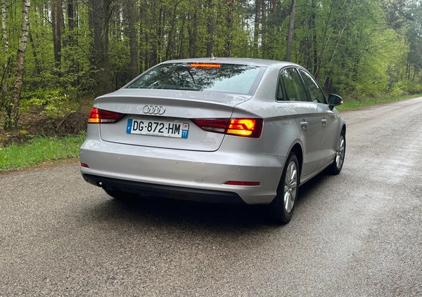 Audi A3 cena 49900 przebieg: 169555, rok produkcji 2015 z Ostrołęka małe 172